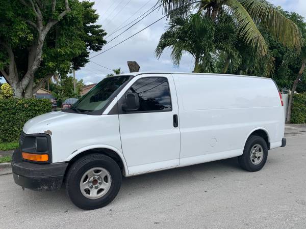 2008 Chevy Express 1500 - cars & trucks - by owner - vehicle... for sale in Miami, FL – photo 4