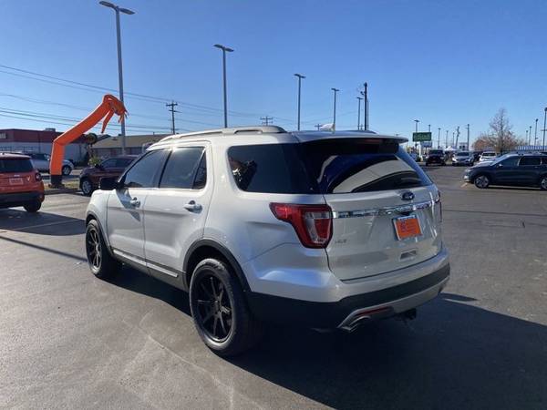 2017 Ford Explorer XLT 4WD - cars & trucks - by dealer - vehicle... for sale in Boise, ID – photo 7