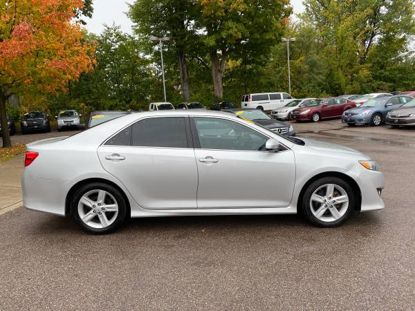 *****2014 TOYOTA CAMRY SE***** - cars & trucks - by dealer - vehicle... for sale in south burlington, VT – photo 8