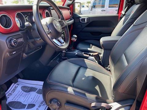 ((6-SPEED)) 2020 JEEP GLADIATOR RUBICON - cars & trucks - by dealer... for sale in Kahului, HI – photo 6