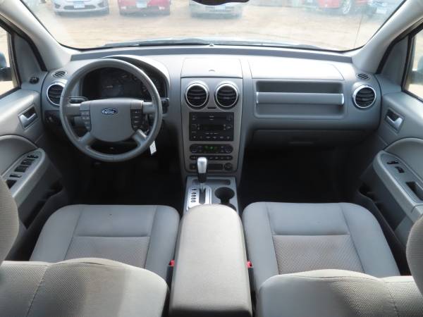 2005 Ford Freestyle SEL - 3RD ROW, 143K, heated mirrors, good tires... for sale in Farmington, MN – photo 10