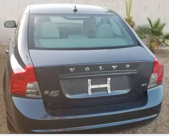 Volvo S-40 2010 Super Low Mileage - cars & trucks - by owner -... for sale in Glendale, AZ – photo 2