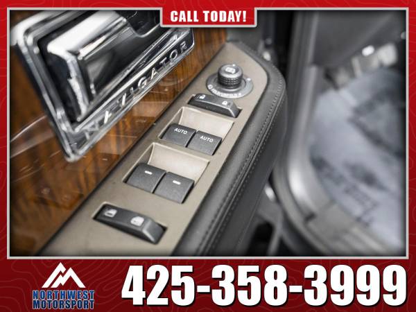 2013 Lincoln Navigator L 4x4 - - by dealer - vehicle for sale in Lynnwood, WA – photo 23