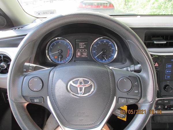 Beautiful 2018 Toyota Corolla LE 4dr Sedan - - by for sale in Silver Spring, District Of Columbia – photo 9