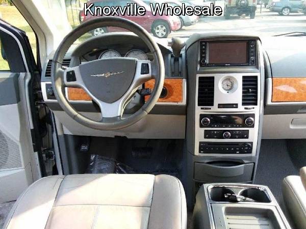 2008 Chrysler Town and Country Limited 4dr Mini Van for sale in Knoxville, TN – photo 15