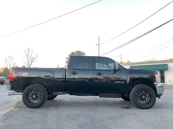 *Triple Black 2013 Chevy Silverado 2500HD Z71 4x4 Duramax -One Owner... for sale in STOKESDALE, NC – photo 4
