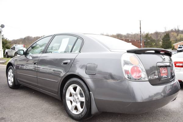 2005 Nissan Altima S - Great Condition - Fully Loaded - Clean CarFax for sale in Roanoke, VA – photo 7