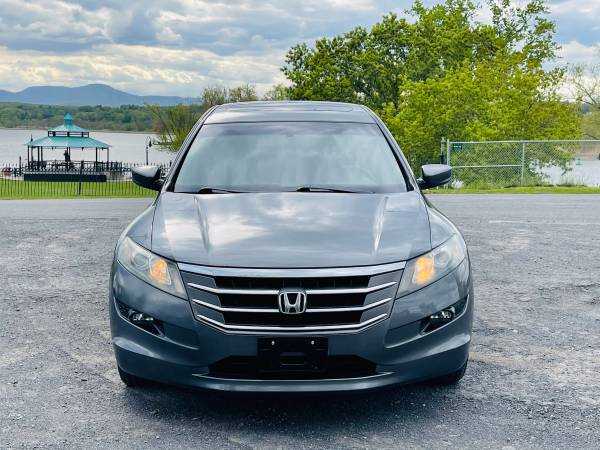 2010 HONDA ACCORD CROSSTOUR ALL WHEEL DRIVE ( CLEAN CARFAX ) - cars for sale in West Sand Lake, NY – photo 3