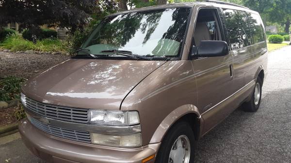 2000 Chevy Astro mini van for sale in South Bend, IN – photo 13