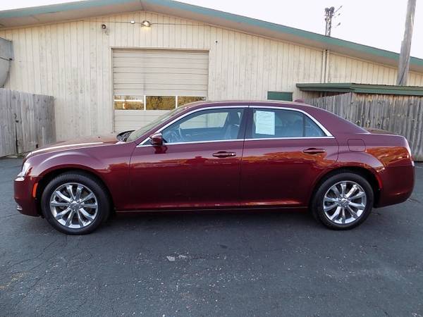 2016 CHRYSLER 300 AWD ANNIVERSARY ~ EZ FINANCING AVAILABLE! for sale in Crystal, MN – photo 3