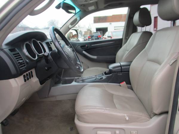 2005 Toyota 4Runner V8 Limited Clean Title/Sunroof & Leather for sale in Roanoke, VA – photo 18