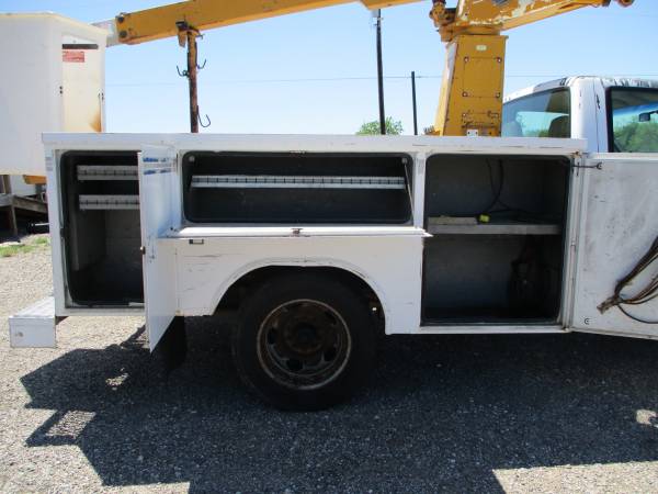 GMC Sierra 3500 HD Bucket Truck - - by dealer for sale in Austin, TX – photo 13