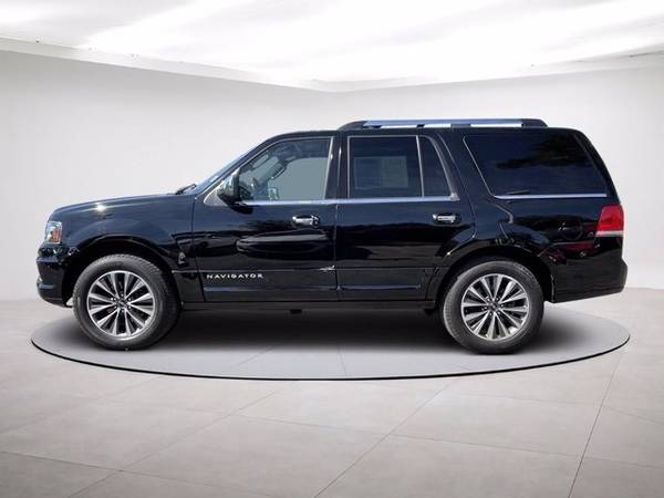 2016 Lincoln Navigator Select 4WD - - by dealer for sale in Clayton, NC – photo 5