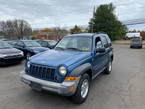 2006 Jeep Liberty 4dr Sport 4WD - cars & trucks - by dealer -... for sale in East Windsor, MA – photo 3