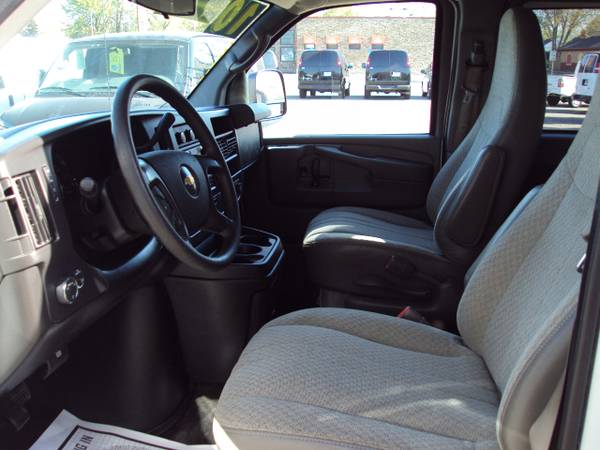 2010 Chevrolet Express Passenger AWD 1500 135 LT for sale in Waite Park, MN – photo 15