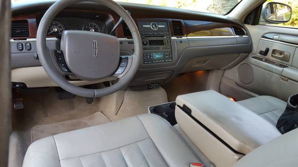 2006 LINCOLN TOWN CAR !!! Only 119k, just pass SMOG CHECK - cars &... for sale in Pasadena, CA – photo 6