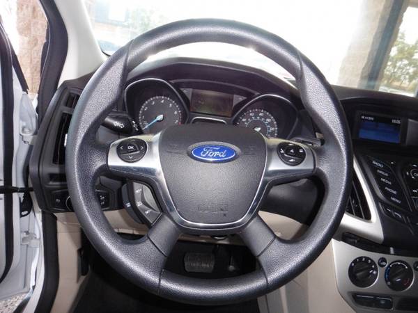 2014 Ford Focus 4dr Sdn SE / LOW MILES / GREAT SELECTION !!!... for sale in Tucson, AZ – photo 12