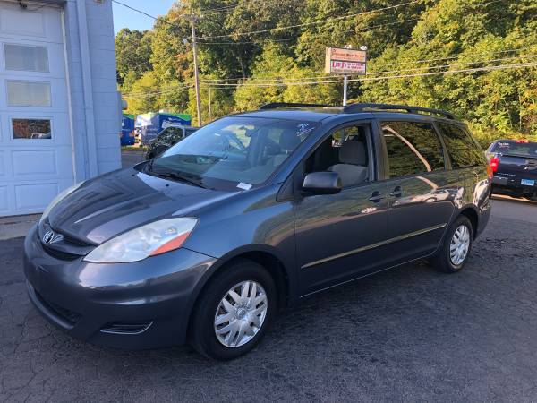 *2010 TOYOTA SIENNA LE*CERTFIED 1-OWNR*7-PASS*SIDE AIRBAGS*XLNT COND* for sale in North Branford , CT – photo 7