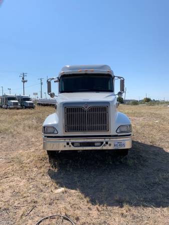 2006 and 2005 International 9400's for sale in Wickett, NM – photo 3