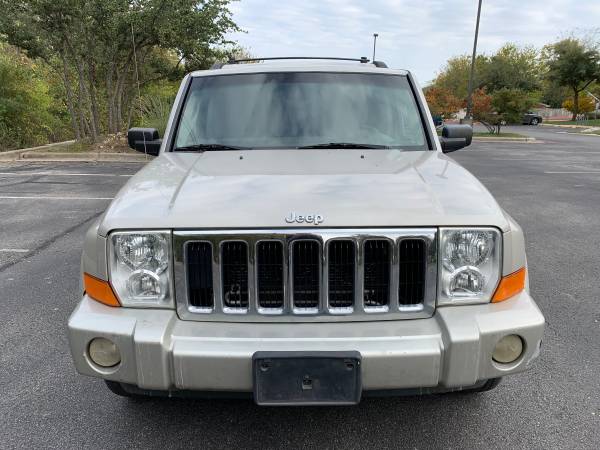 2007 Jeep Commander 3 Sunroofs! Seats 7! Leather! REMOTE START! -... for sale in Austin, TX – photo 3