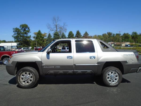2004 chevy avalanche 2500 8.1 4x4 for sale in Elizabethtown, PA