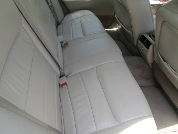 2002 Lincoln Town Car signature - - by dealer for sale in Clementon, NJ – photo 15