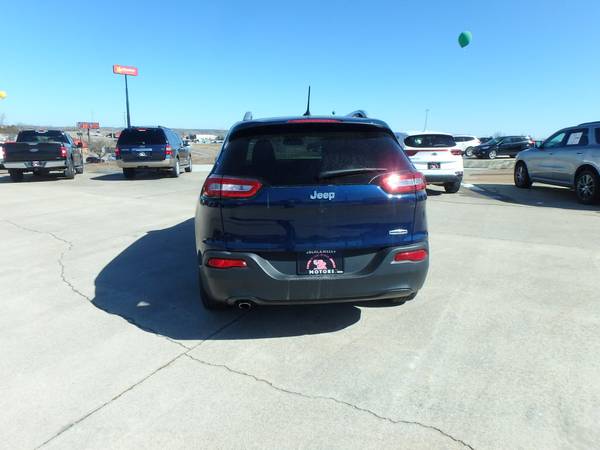 2018 Jeep Cherokee Latitude - - by dealer - vehicle for sale in Bonne Terre, IL – photo 6
