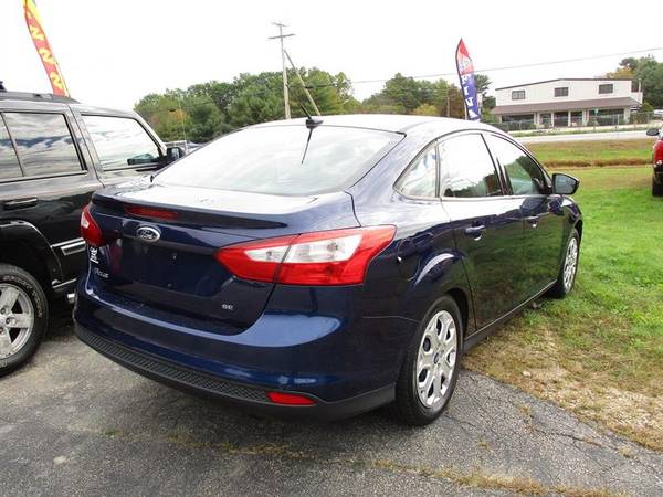 2012 Ford Focus SE Sedan - - by dealer - vehicle for sale in Somersworth , NH – photo 5