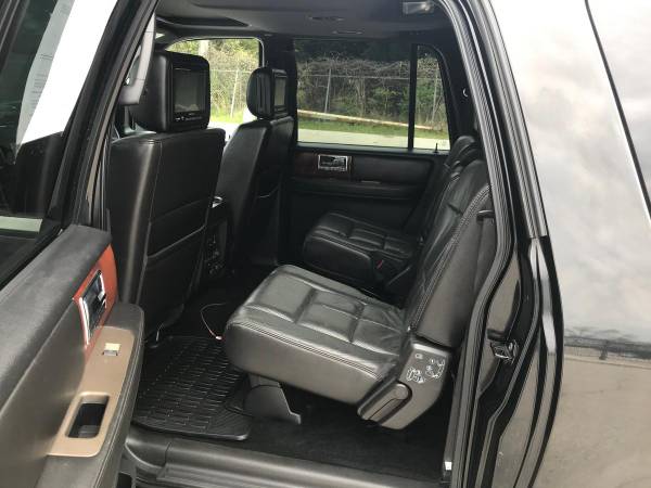 2011 Lincoln Navigator L Base - Guaranteed Approval-Drive Away for sale in Oregon, OH – photo 6