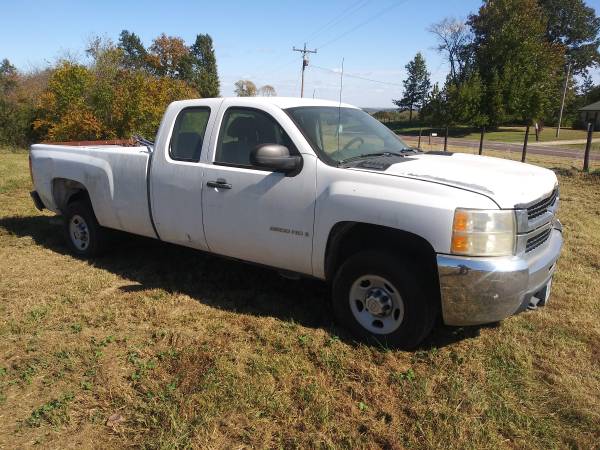 2009 chevy 2500 2wd NEW TRANSMISSION - cars & trucks - by owner -... for sale in Elsberry, MO – photo 2