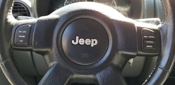 * * * 2006 Jeep Liberty Sport Utility 4D * * * for sale in Saint George, UT – photo 11