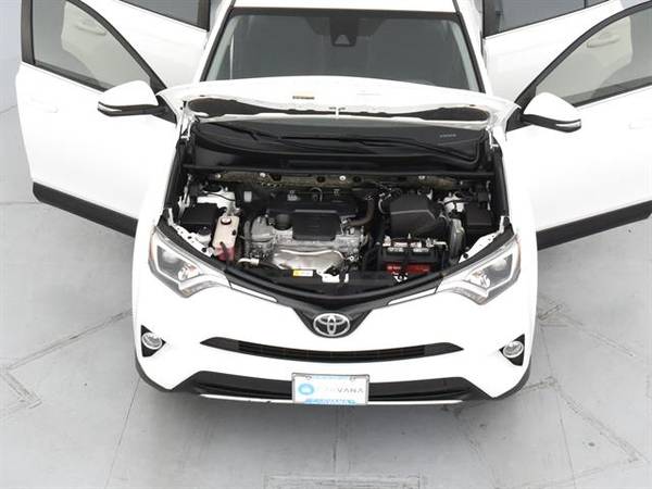 2017 Toyota RAV4 XLE Sport Utility 4D suv White - FINANCE ONLINE for sale in Atlanta, GA – photo 4