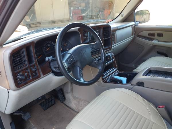2003 Suburban 1500 LT Excellent Condition for sale in Sherman, TX – photo 4