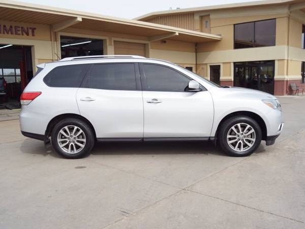 2014 Nissan Pathfinder SV - - by dealer - vehicle for sale in Wichita, KS – photo 2