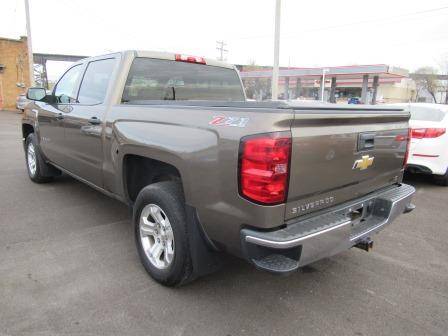 2014 Chevy Silverado 1500 Crew Cab Z71 4X4 LT. - cars & trucks - by... for sale in St.Charles, MO – photo 6