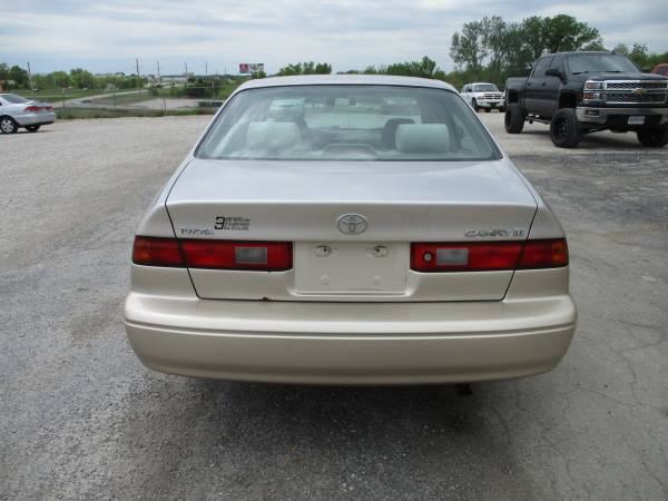 1999 Toyota Camry Very dependable as low as 600 down and 50 a week for sale in Oak Grove, MO – photo 6