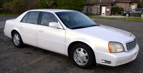 2004 CADILLAC DEVILLE, 4 6L V8, clean, only 95k, loaded, sharp for sale in Coitsville, OH – photo 2