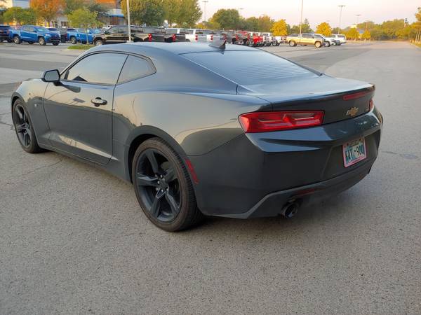 2018 CHEVROLET CAMARO LT LOW MILES! LEATHER! 1 OWNER! CLEAN CARFAX!... for sale in Norman, TX – photo 4