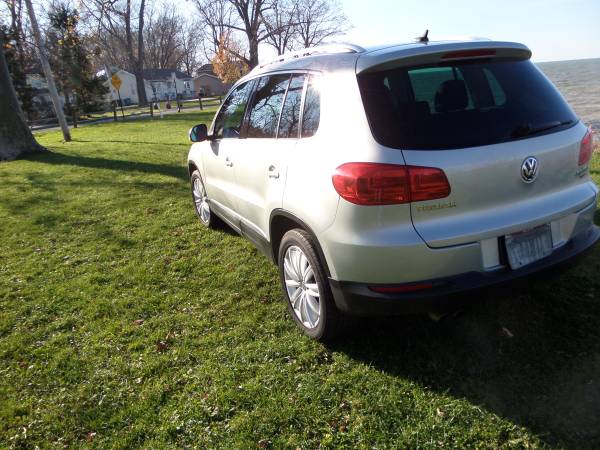 2013 VW Tiguan TSI 4 Motion AWD - cars & trucks - by owner - vehicle... for sale in mentor, OH – photo 5