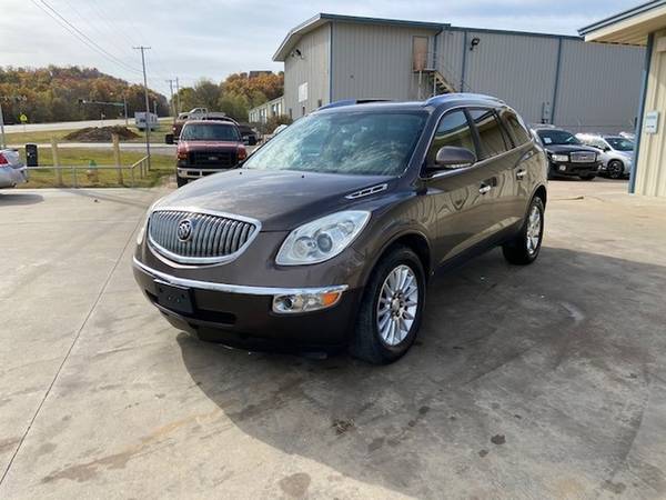2008 Buick Enclave CXL FREE WARRANTY!!! **FREE CARFAX** - cars &... for sale in Catoosa, OK – photo 2