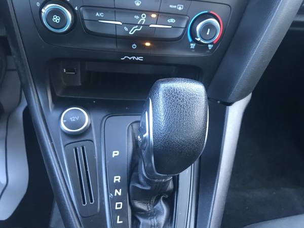 !P5896- 2018 Ford Focus SE Get Approved Online! 18 sedan - cars &... for sale in Houston, AZ – photo 16