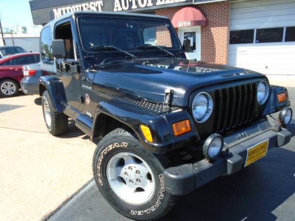 2002 Wrangler Sahara 93k, 2 Owner, Auto Cold AC Cruise an easy 10 for sale in Maplewood, MO – photo 2