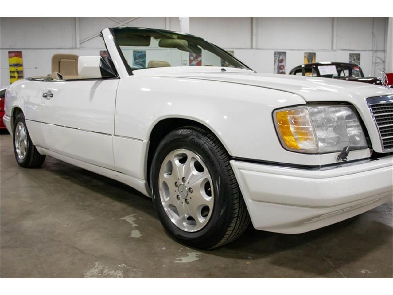 1995 Mercedes-Benz E320 for sale in Kentwood, MI – photo 25