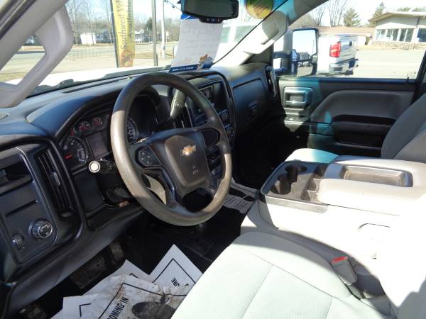 2015 Chevrolet Silverado 3500HD 4X4 DUALLY FLATBED RUST FREE for sale in Loyal, WI – photo 8