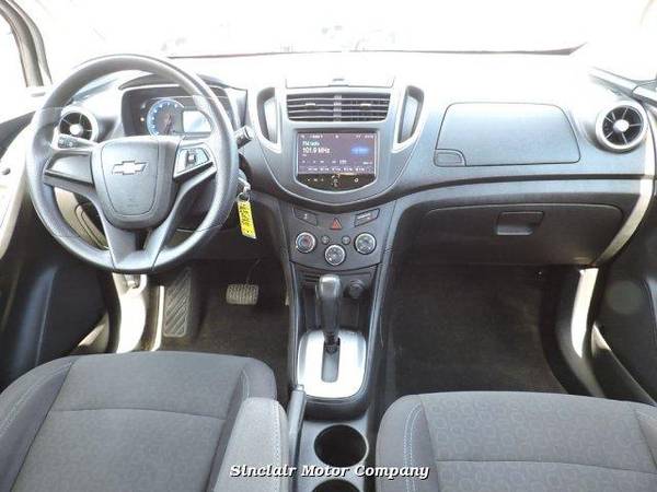 2016 CHEVROLET TRAX LS ALL TRADE INS WELCOME! - cars & trucks - by... for sale in Beaufort, NC – photo 14