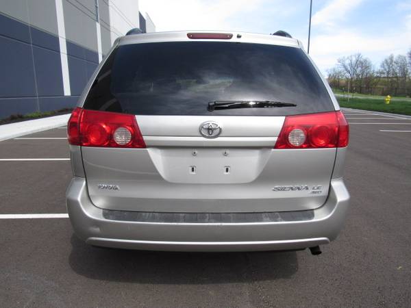 2006 TOYOTA SIENNA LE AWD - - by dealer - vehicle for sale in Kansas City, MO – photo 16
