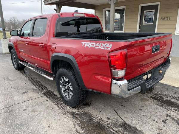2017 TOYOTA TACOMA DOUBLE CAB - - by dealer - vehicle for sale in Shawnee, MO – photo 5