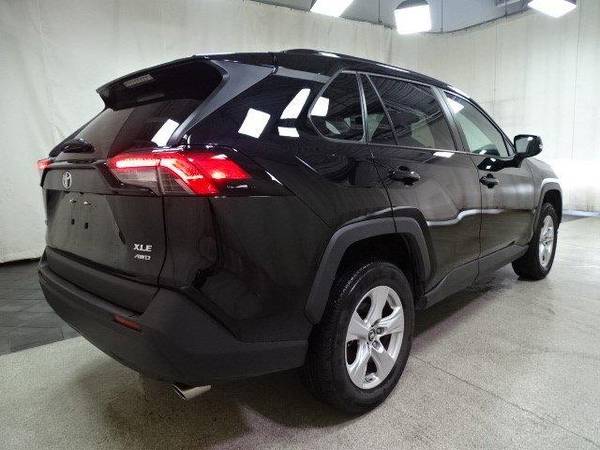 2019 Toyota RAV4 SUV XLE AWD^MOONROOF^ $AVE FROM NE - for sale in Park Ridge, IL – photo 3