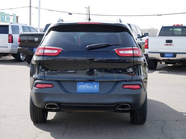 2018 Jeep Cherokee Latitude - - by dealer - vehicle for sale in Inver Grove Heights, MN – photo 7