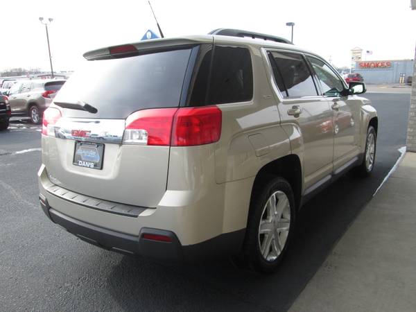 2011 GMC TERRAIN SLT FULLY LOADED LOW MILES! SUPER CLEAN! SALE PRICE... for sale in Monticello, MN – photo 3